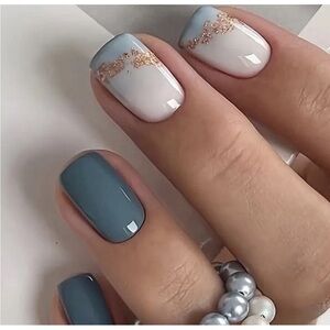 Elegant Blue and Gold Press on  Nail Set